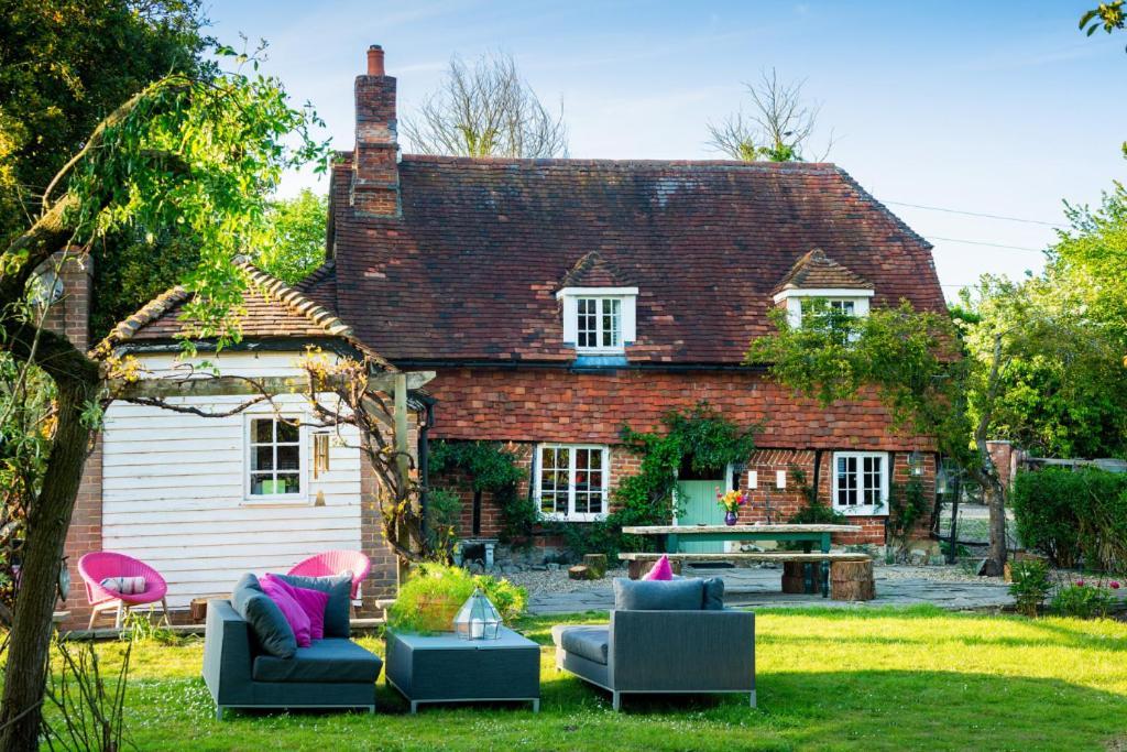 Samsara Villa Tonbridge Exterior foto